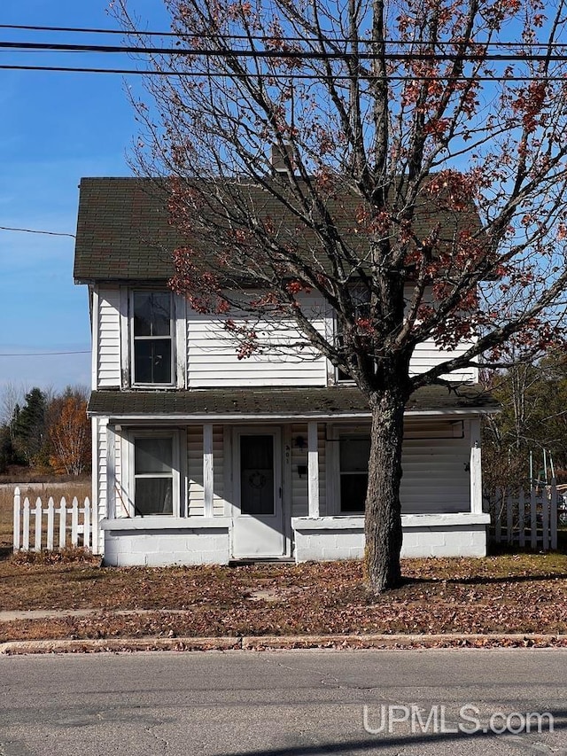 view of front of house with a porch