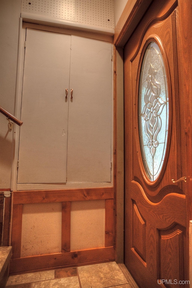 view of foyer entrance