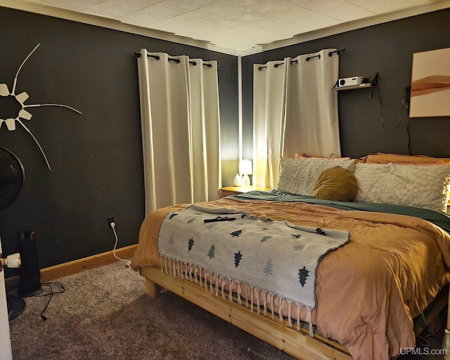 bedroom featuring carpet flooring