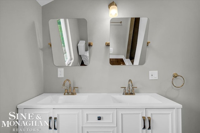 bathroom with vanity