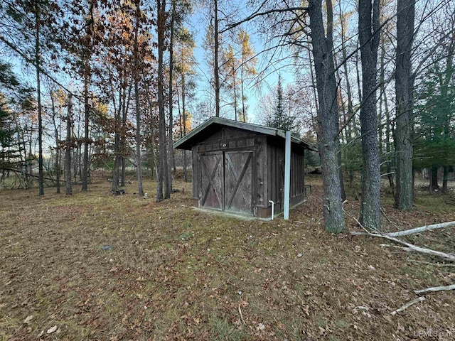 view of outdoor structure