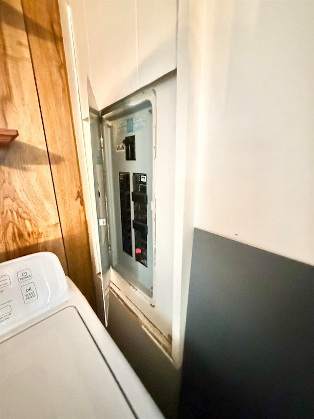 utility room featuring washer / dryer