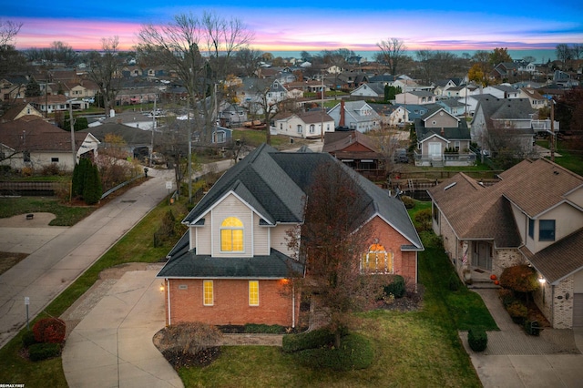 view of aerial view at dusk