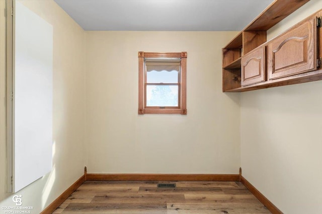 washroom featuring light wood-type flooring