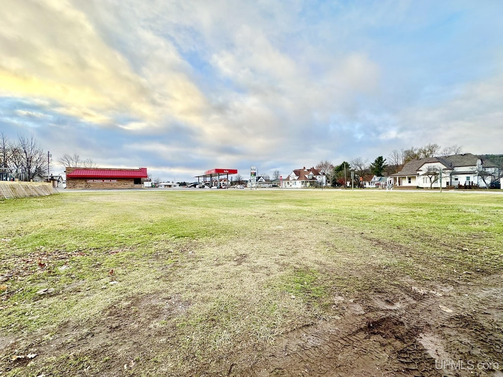 626 Brown St, Norway, MI 49870