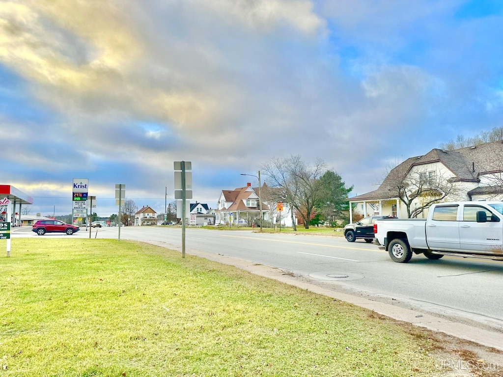 626 Brown St, Norway, MI 49870