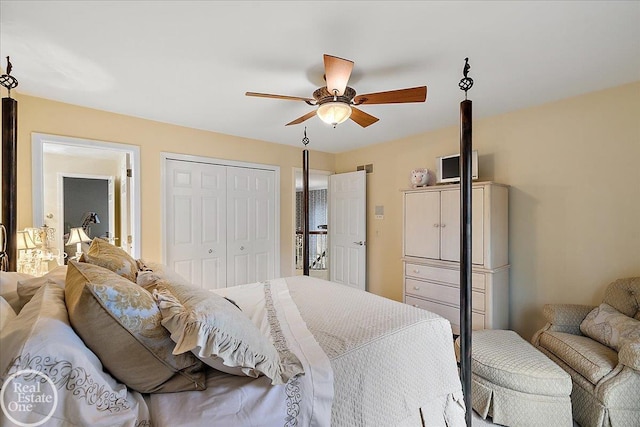 bedroom with a ceiling fan, a closet, and visible vents