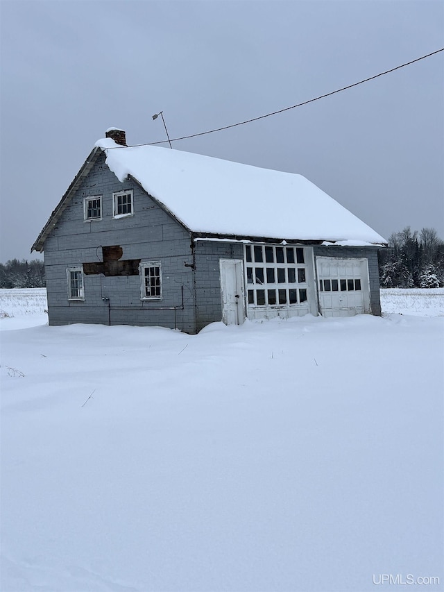 view of front of home