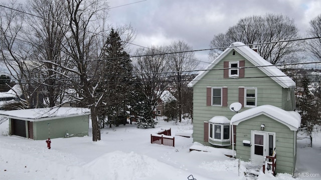 view of front of house