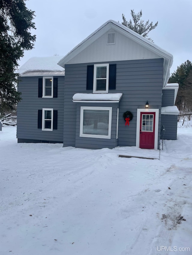 view of front of property