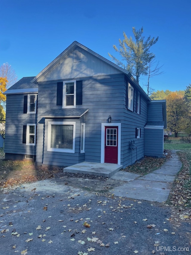 view of front of property with a patio