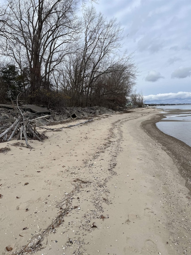 430 Ricoma Beach Rd, Bay City, MI 48706