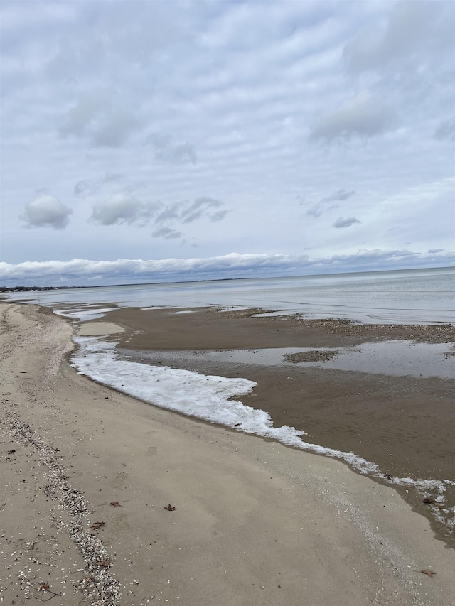 430 Ricoma Beach Rd, Bay City, MI 48706