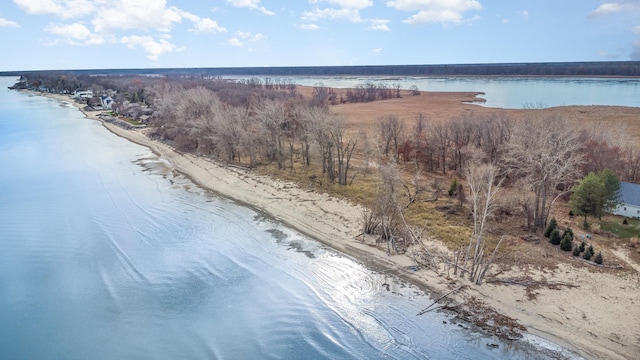 430 Ricoma Beach Rd, Bay City, MI 48706