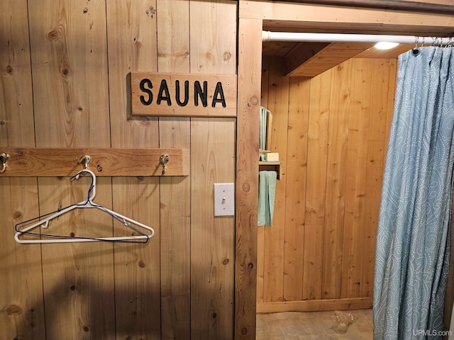 interior details with wooden walls