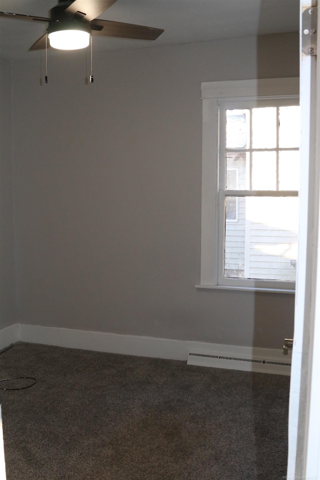 unfurnished room featuring carpet floors and ceiling fan