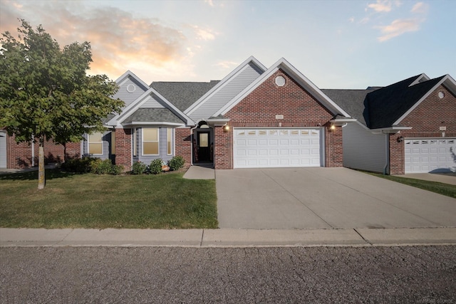 view of front of home featuring a yard