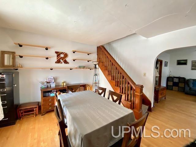 dining room featuring light wood-type flooring