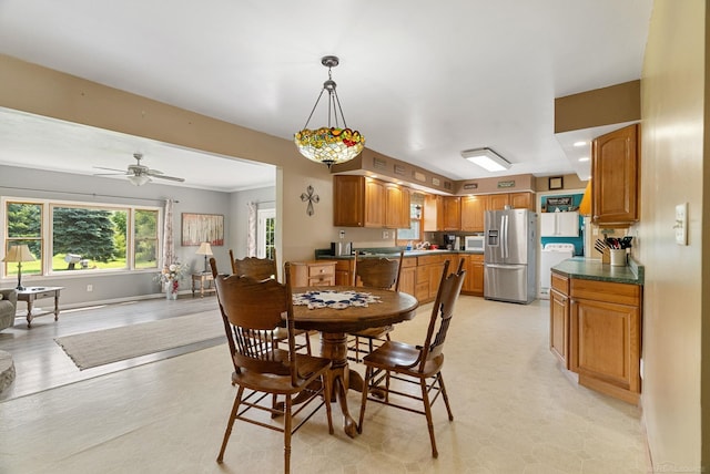 dining room with ceiling fan