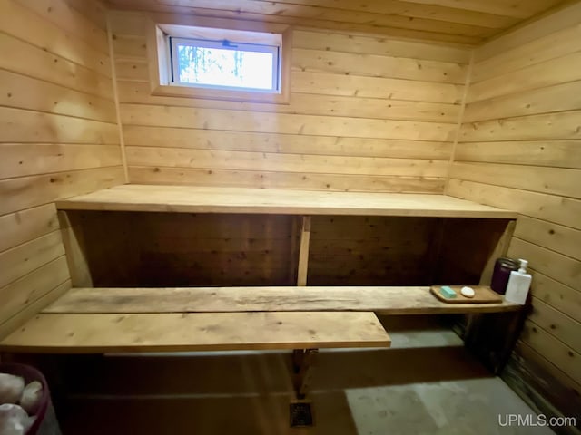 view of sauna / steam room