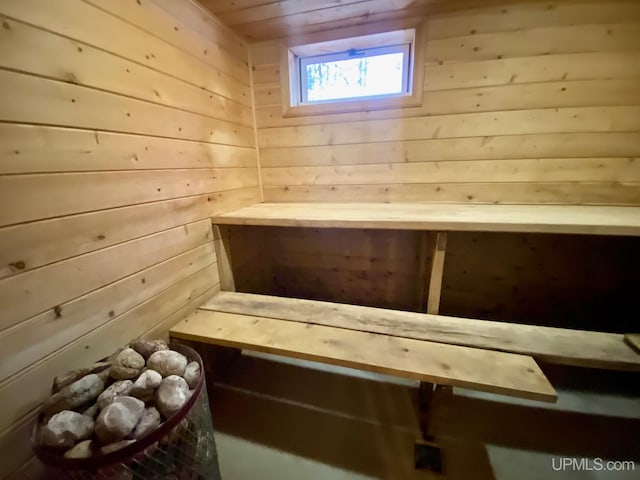 view of sauna / steam room