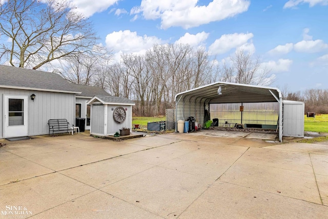 exterior space featuring a carport