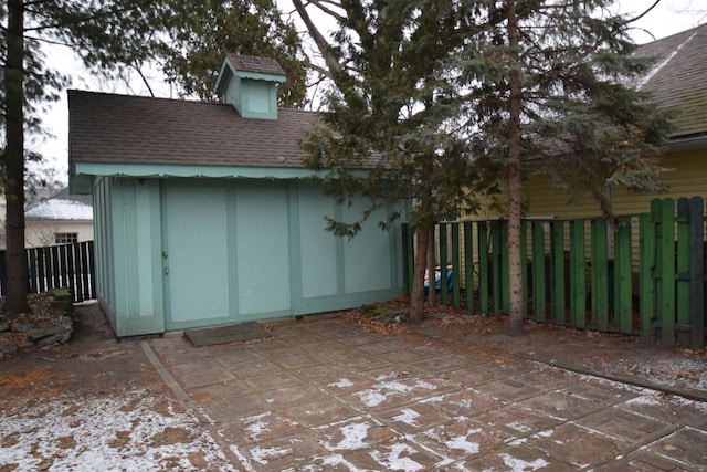 view of outbuilding