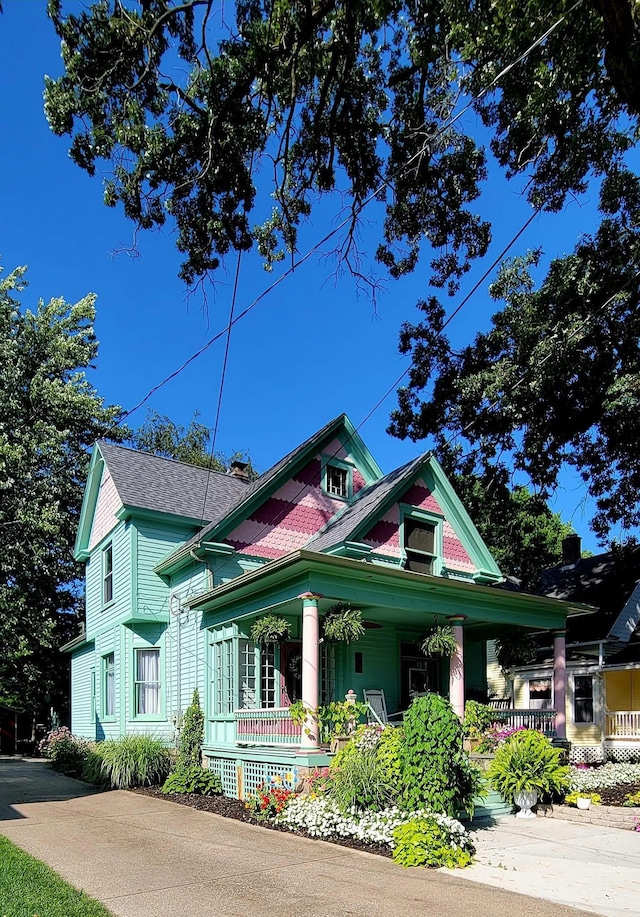 view of front of house with a porch