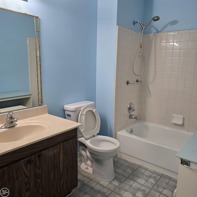 30442 Utica Rd, Roseville, MI 48066 - full bathroom with vanity, toilet, and shower / tub combination