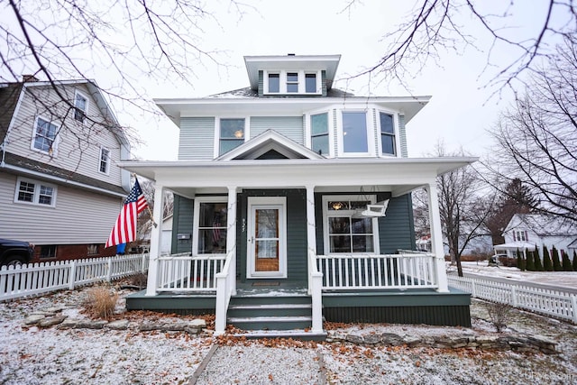 view of front facade with a porch