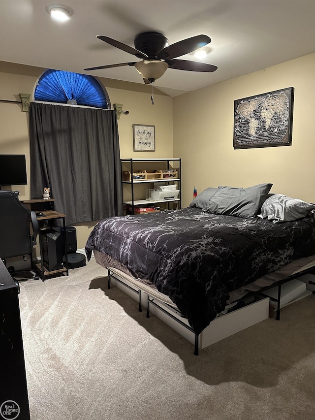 bedroom with carpet flooring and ceiling fan