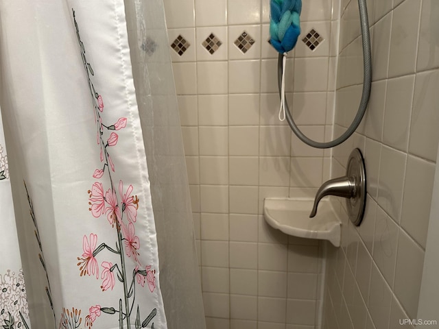 bathroom with walk in shower