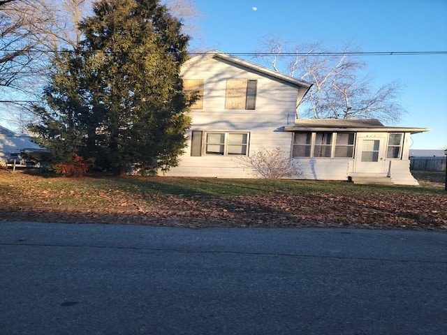 view of front of property