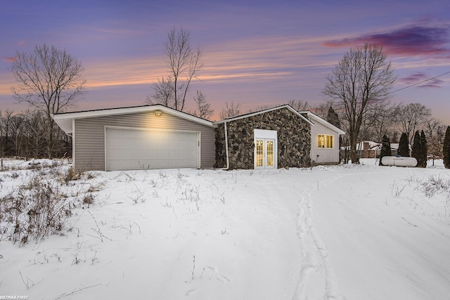 view of front facade with a garage