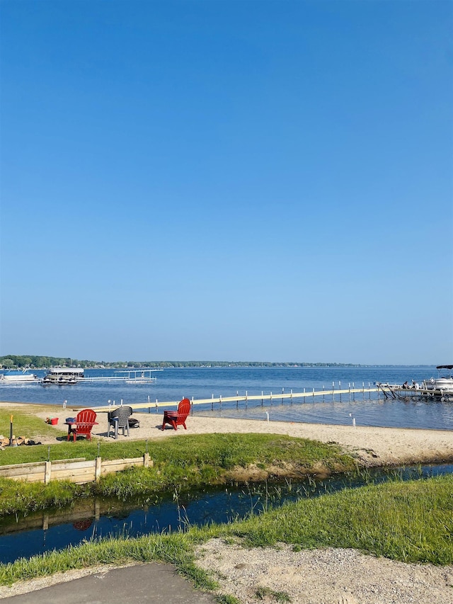 water view featuring a beach view