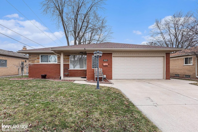 single story home featuring a garage and a front yard