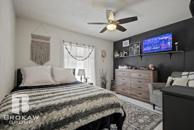 bedroom featuring ceiling fan