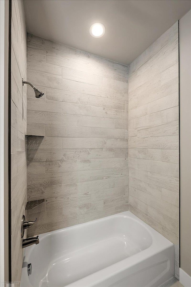 bathroom featuring shower / bathing tub combination