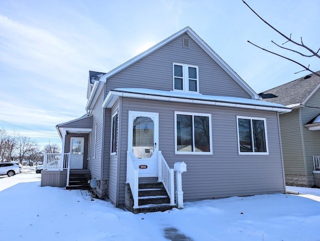 view of front of property