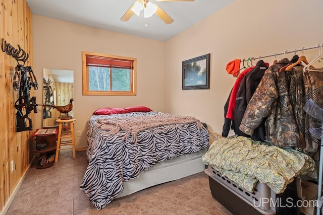 bedroom featuring ceiling fan