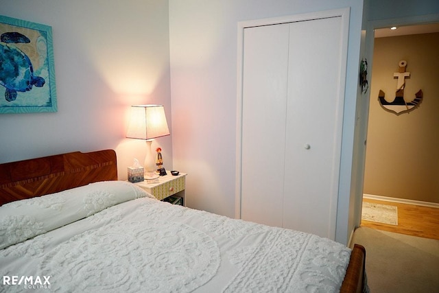 bedroom featuring a closet