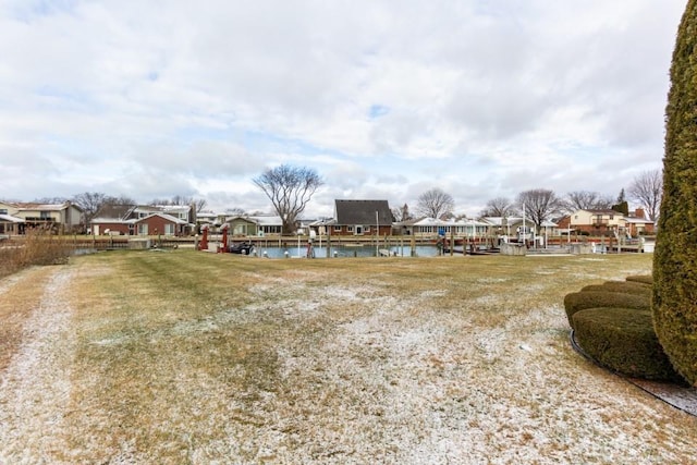 view of yard featuring a water view