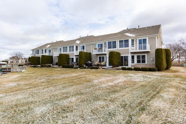 view of front of house