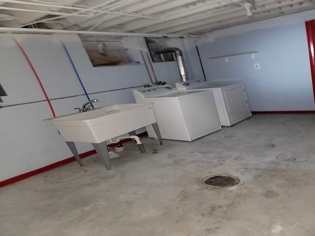 basement featuring independent washer and dryer