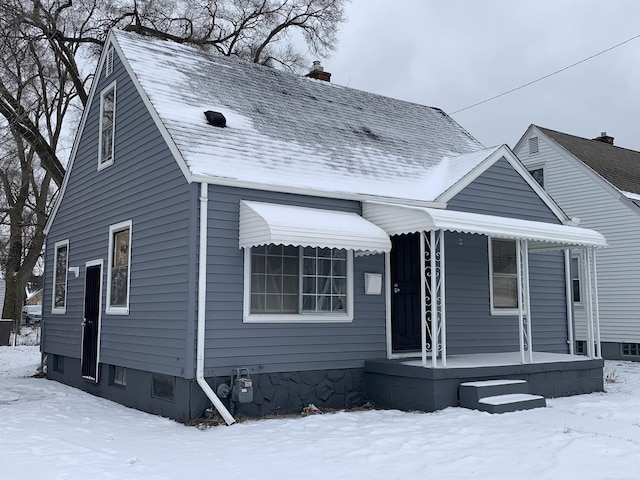 view of front facade featuring a porch