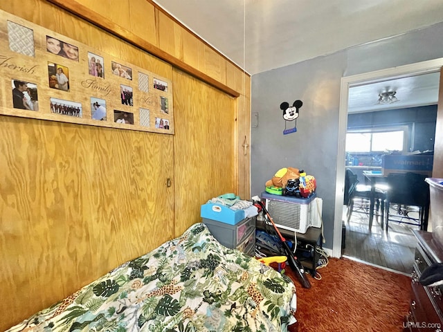 bedroom featuring carpet flooring