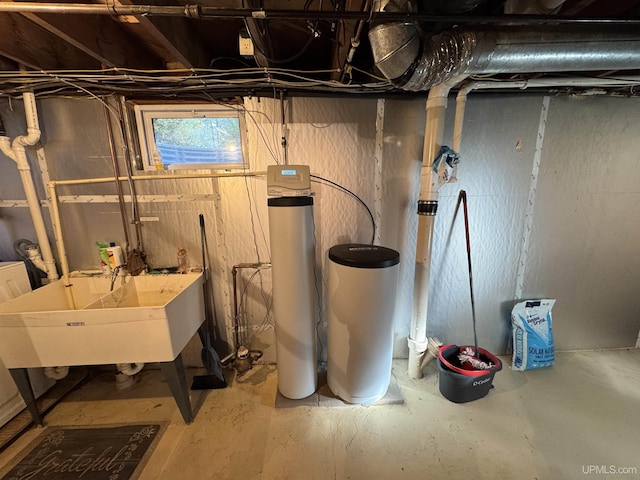 basement featuring sink