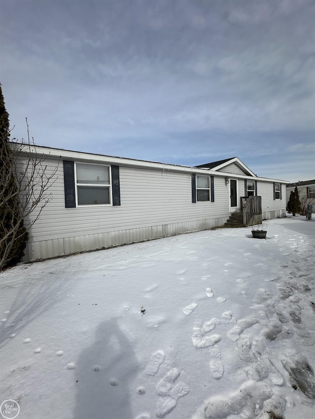 view of manufactured / mobile home