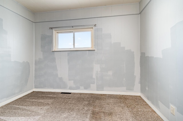 view of carpeted spare room