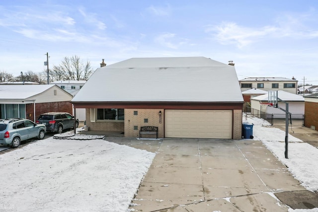 view of front of house with a garage